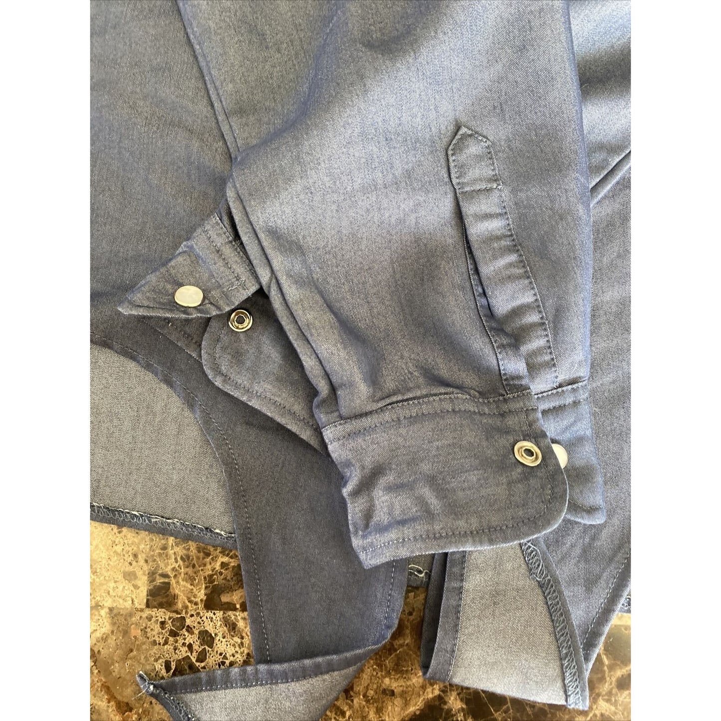 eci New York Women's Snap Button Blouse Size Large Blue Tie Front Western Style