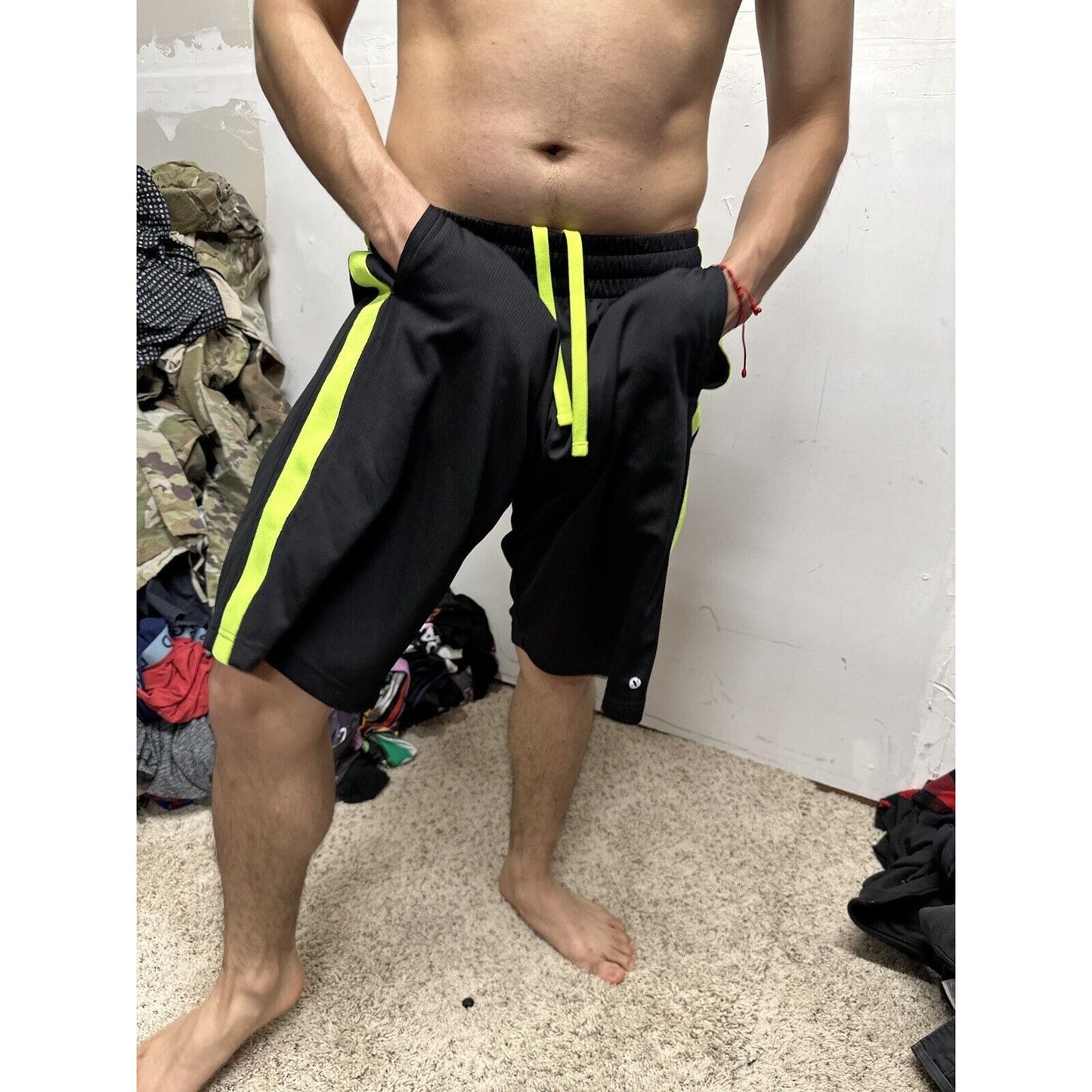 Men’s Black And Neon Yellow Xersion Medium Athletic Shorts With Pockets