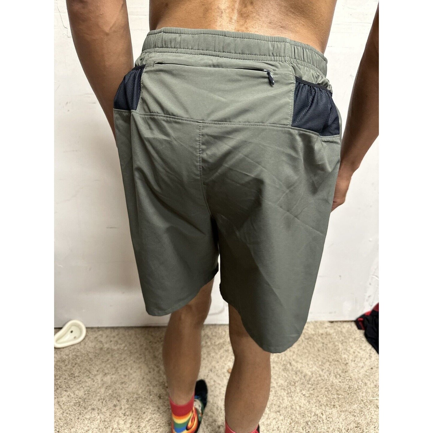 Men’s Large Road Runner Sports Grayish Olive Green Athletic Shorts