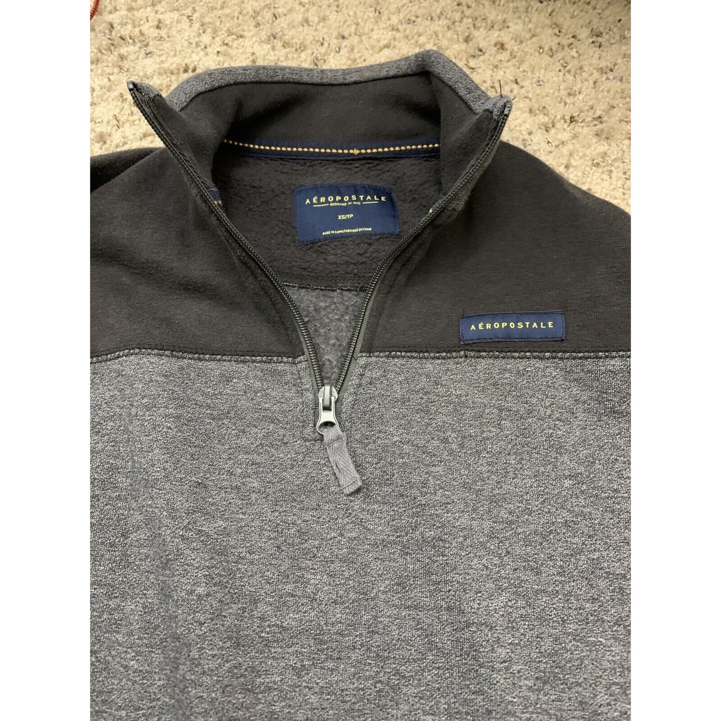 Aeropostale Gray 1/4 Zip Pullover Men's Size Extra Small