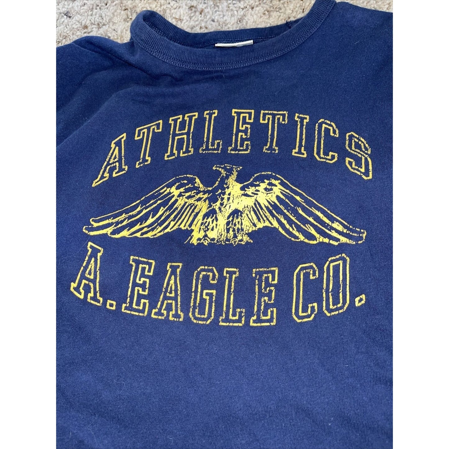 Men’s AE Athletics Navy Blue T Shirt medium