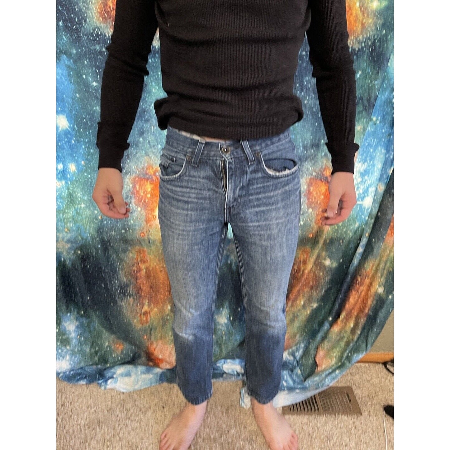 Men’s Urban Pipeline Slim Straight 29 x 30 blue distressed jeans