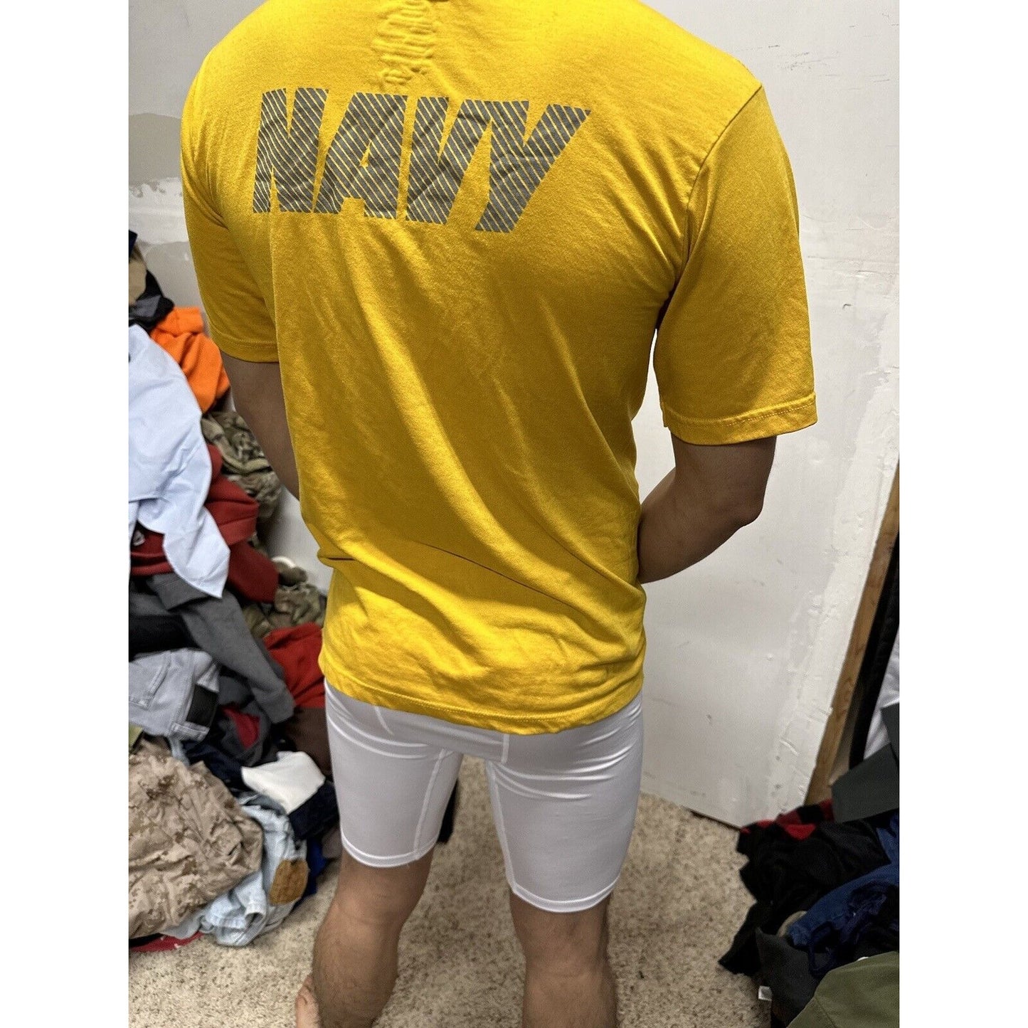 Men’s US Navy Small Yellow PT Physical Fitness Uniform Shirt Short Sleeves