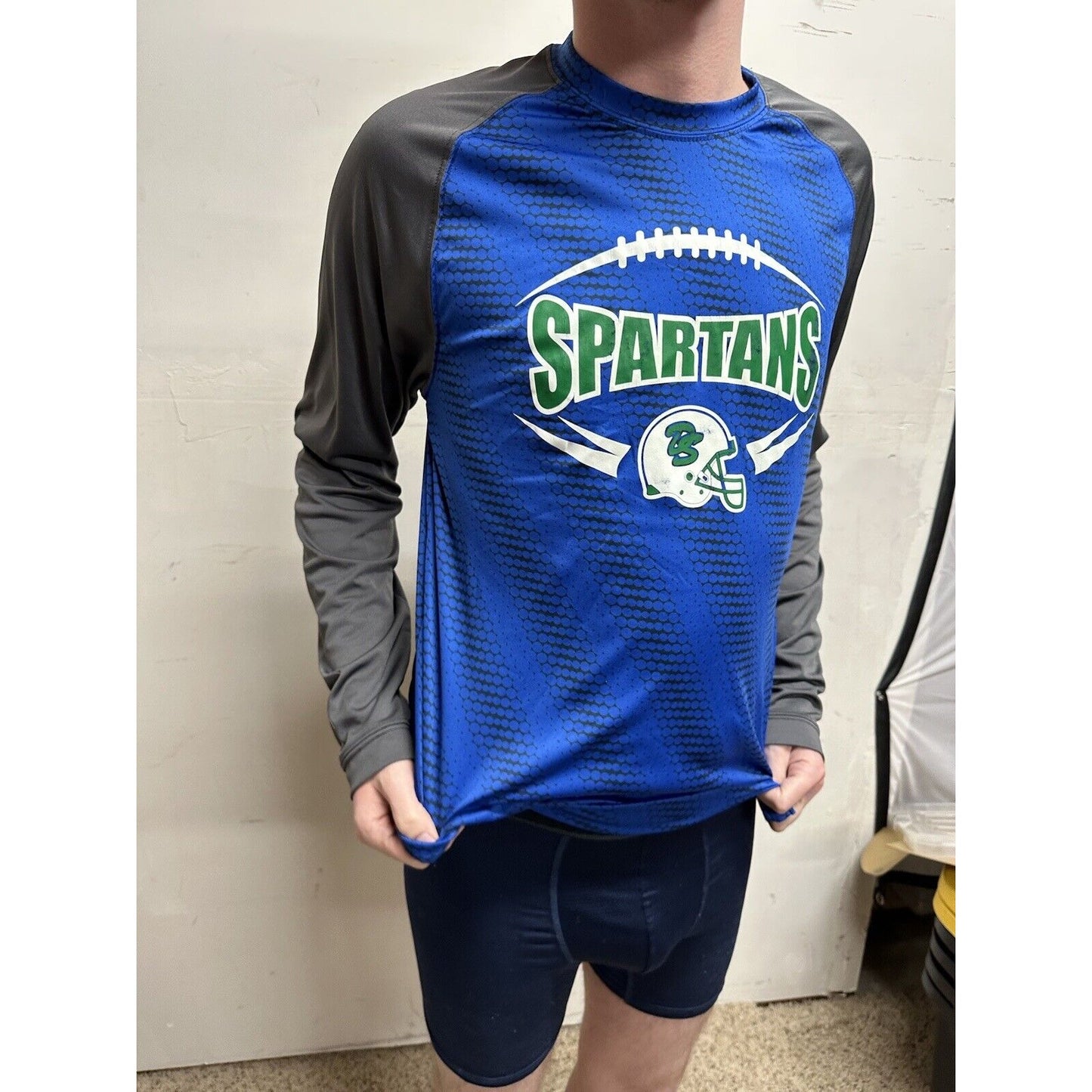 men’s doherty spartans football long sleeve pullover shirt adult large colroado