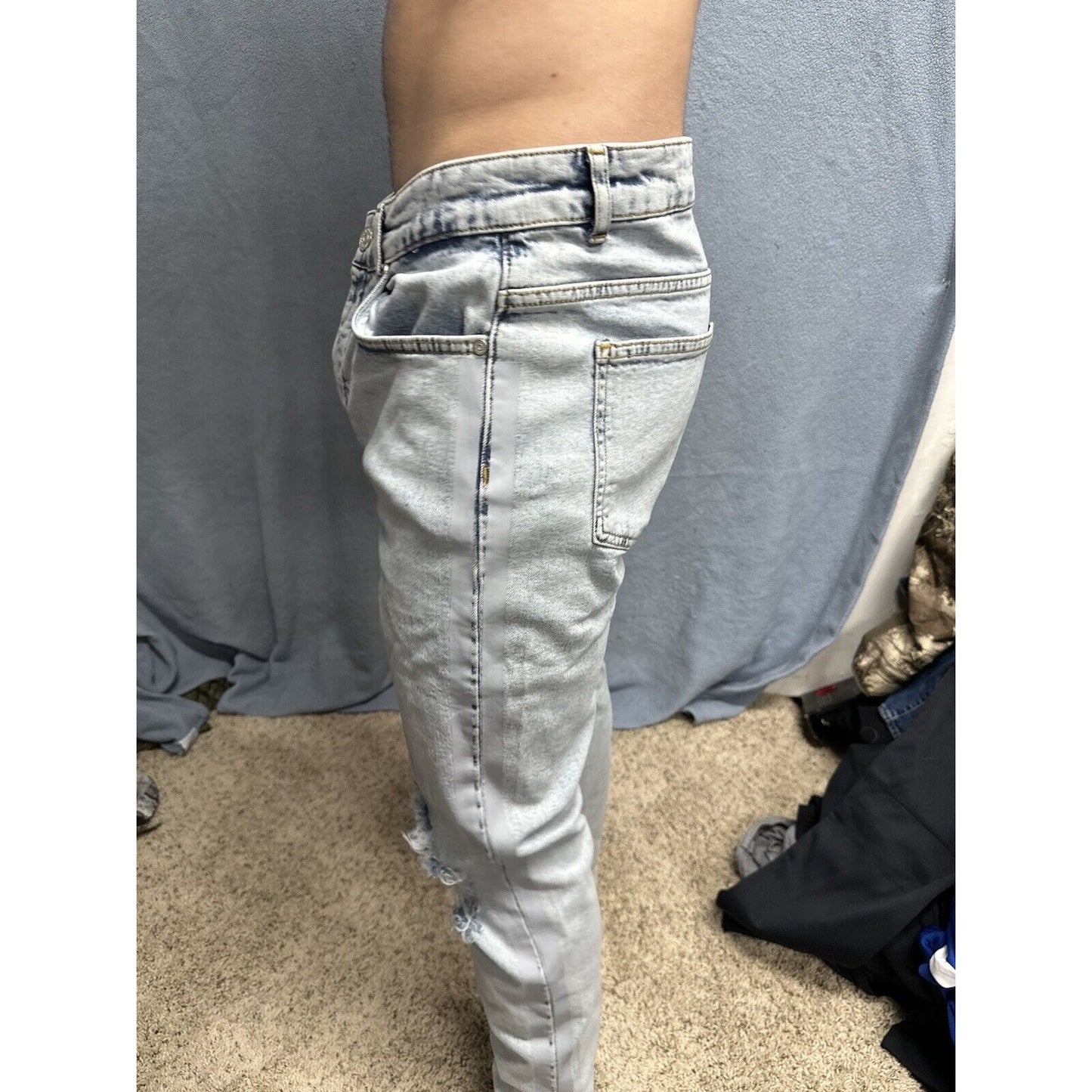 Men’s Light Blue Boohooman Size 34 Regular Jeans