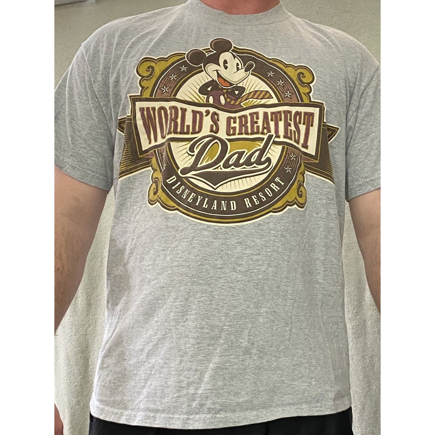 Walt Disney World World’s Greatest Dad Disneyland Mickey Mouse Mens Gray T-shirt