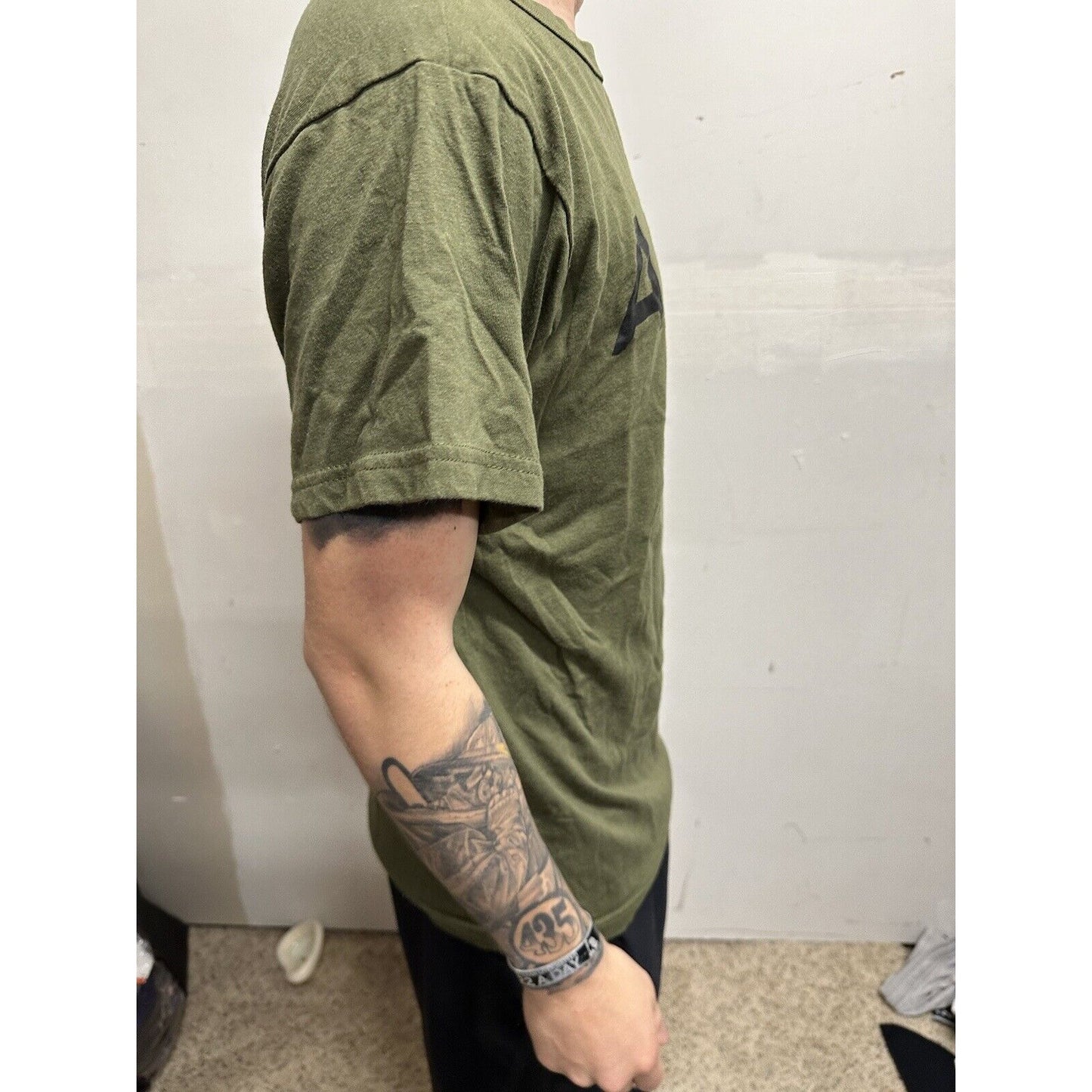 Men’s Army Green Rothco Medium Athletic Tshirt