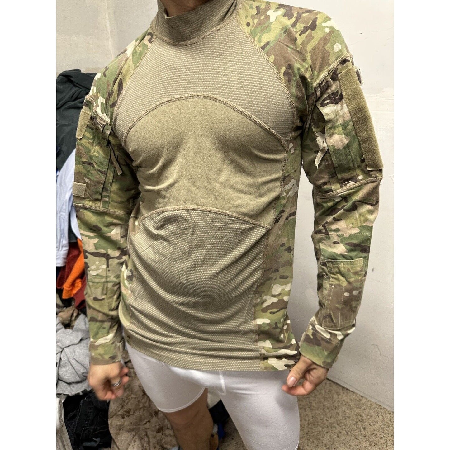 Men’s Army Combat Shirt Flame Resistant Size Small Ocp Pattern