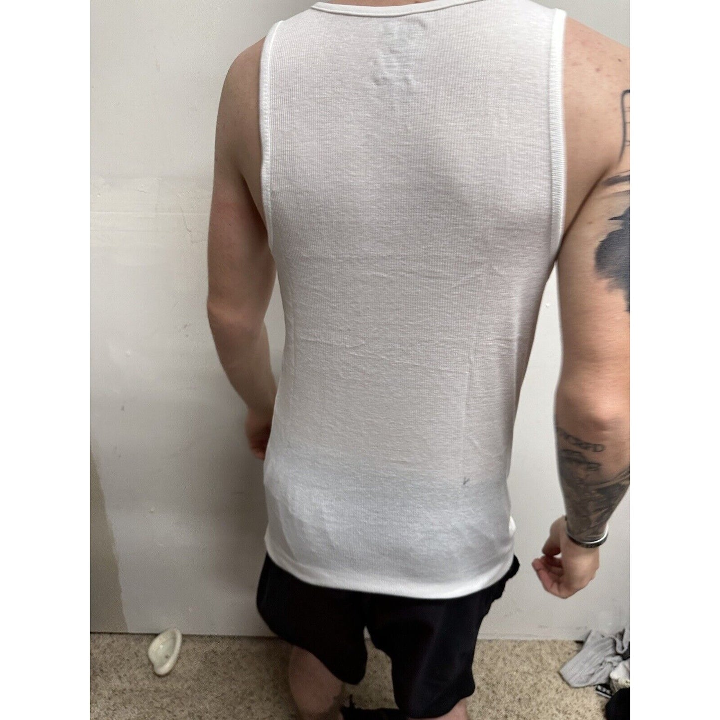 Men’s Hurley Medium White Muscle Shirt Tank Top