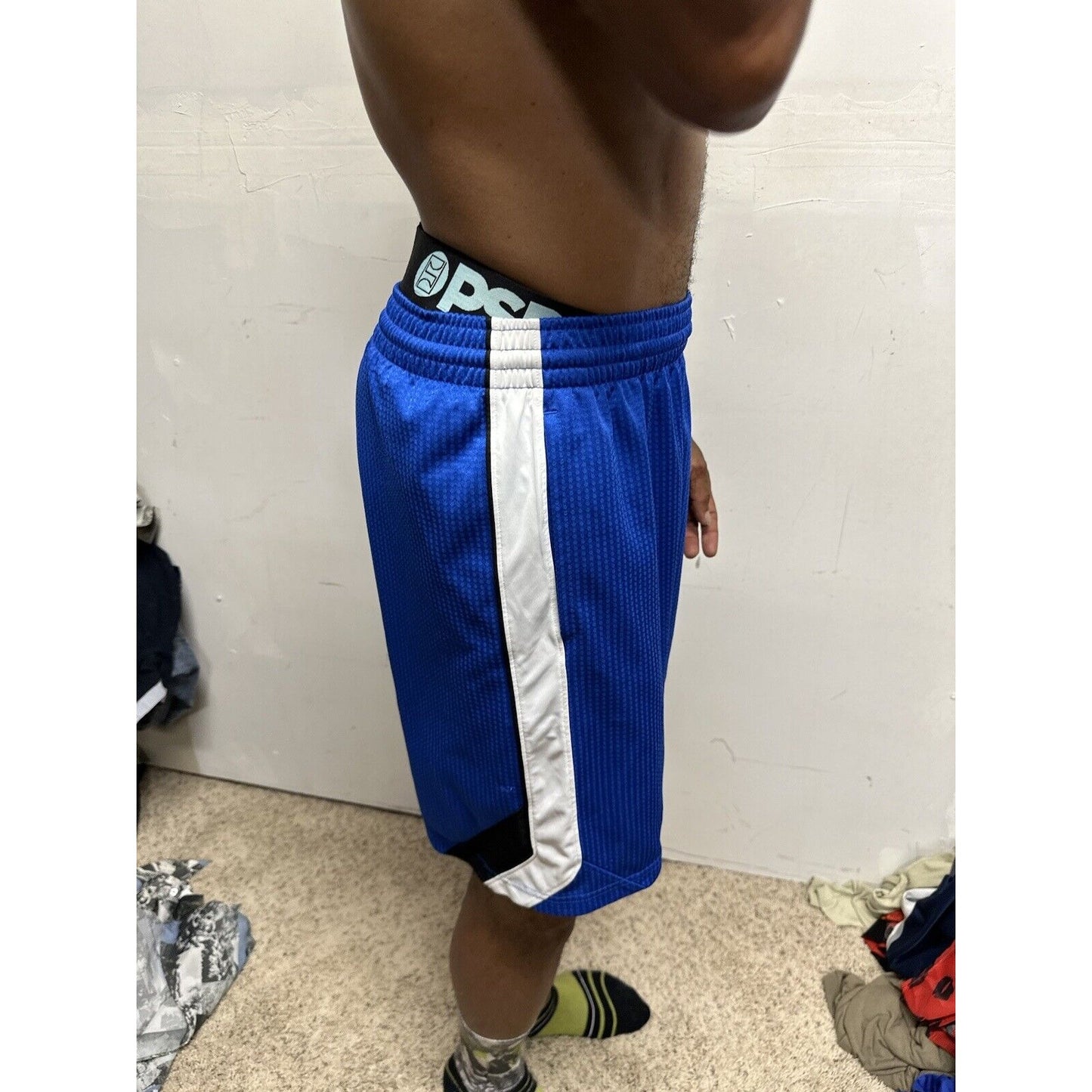 Men’s Blue Nike With Pockets Small Athletic Shorts