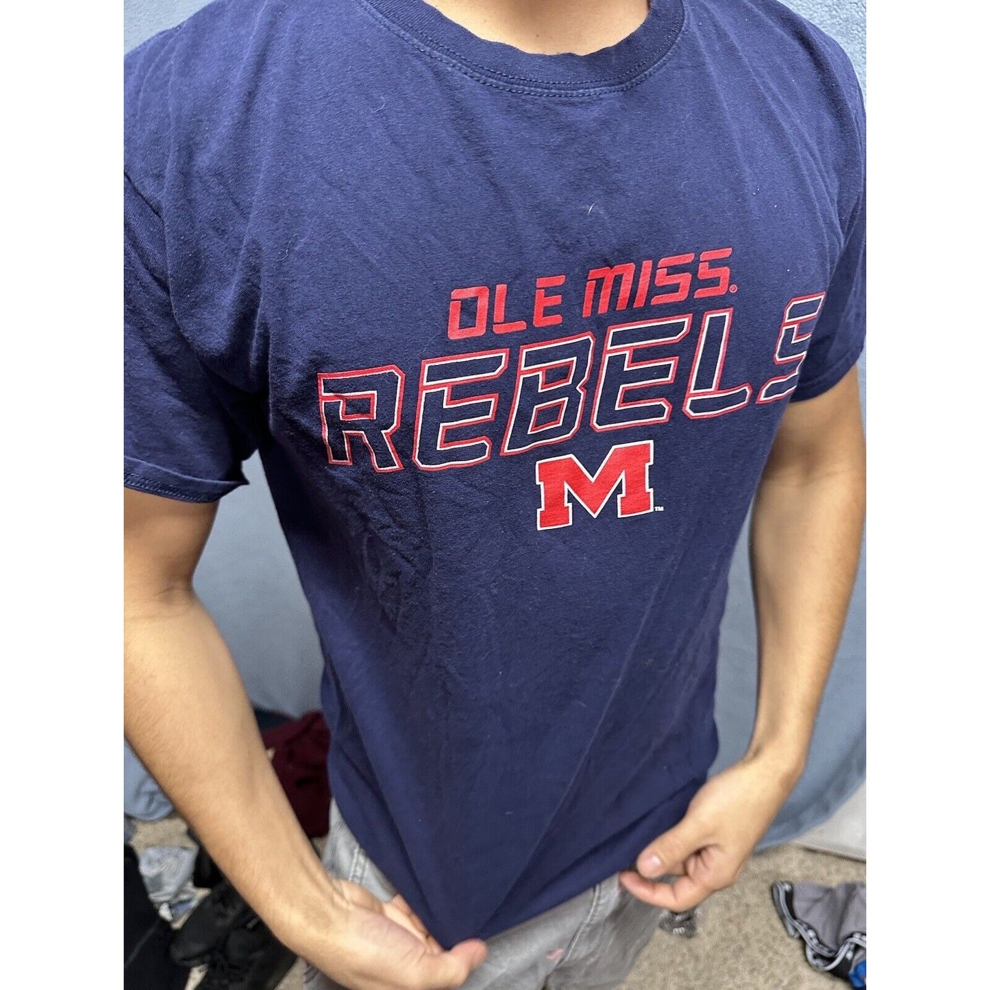 Men’s Dark Blue Ole Miss Rebels Medium Tshirt Short Sleeve