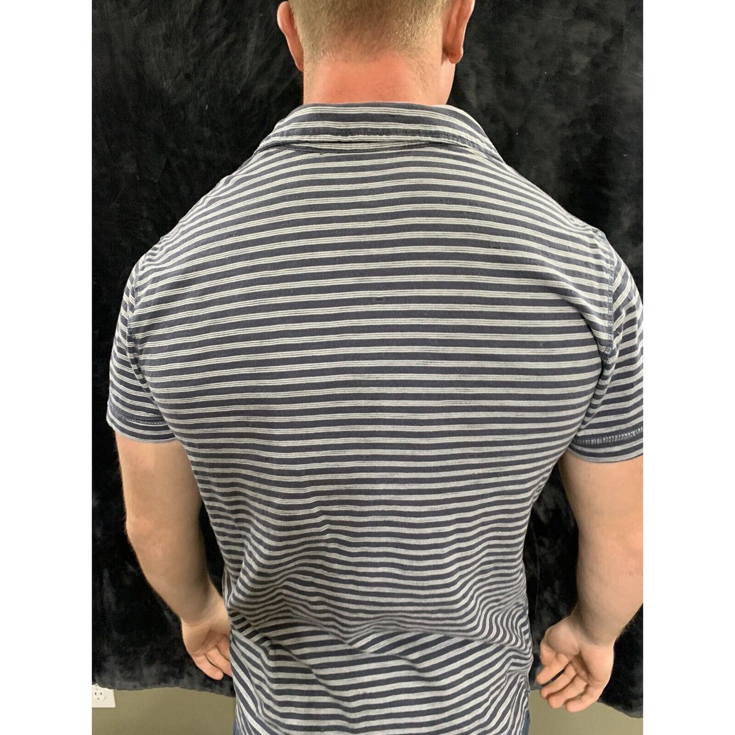Men's Calvin Klein Jeans Short Sleeve T-Shirt Striped Size Large Black/Gray