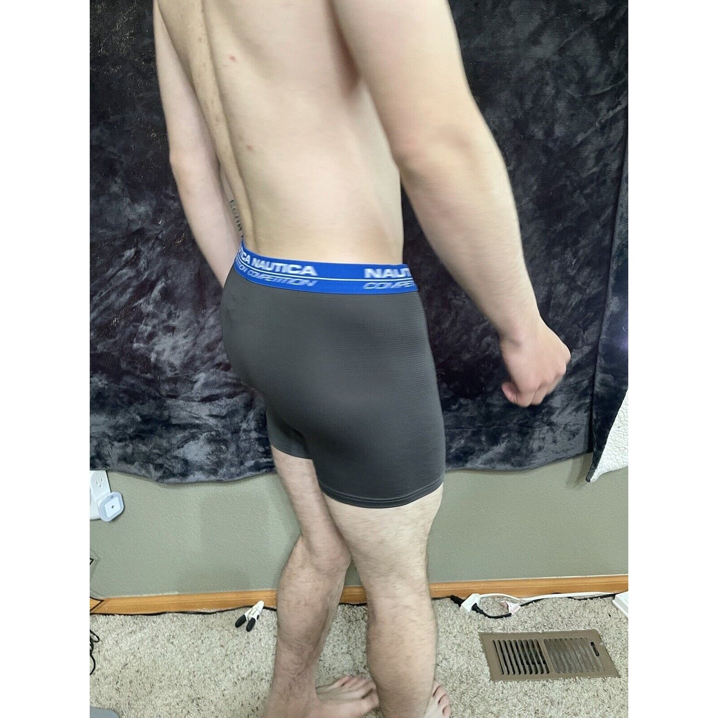 Men’s Large Dark Gray Nautica 7% Spandex Compression Shorts New