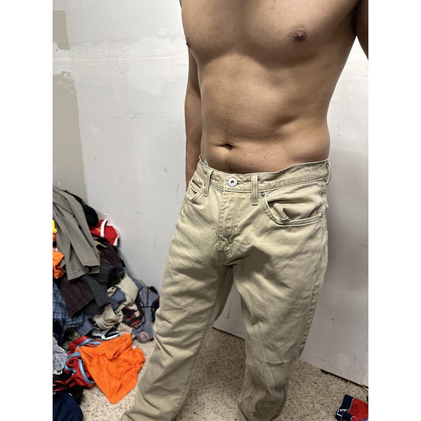 Men’s Khaki Denizen Levi’s 231 Athletic Fit 32”x32”