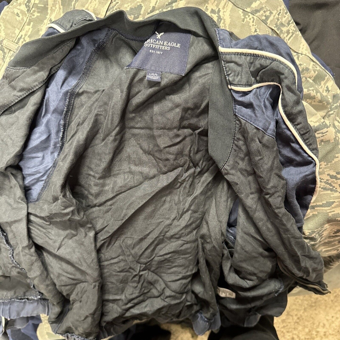 Men’s Full zip Black And Blue Large American Eagle Jacket