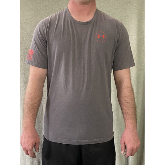 Under Armour Men’s Large Gray American Flag Wounded Warrior Proj Heat Gear Shirt