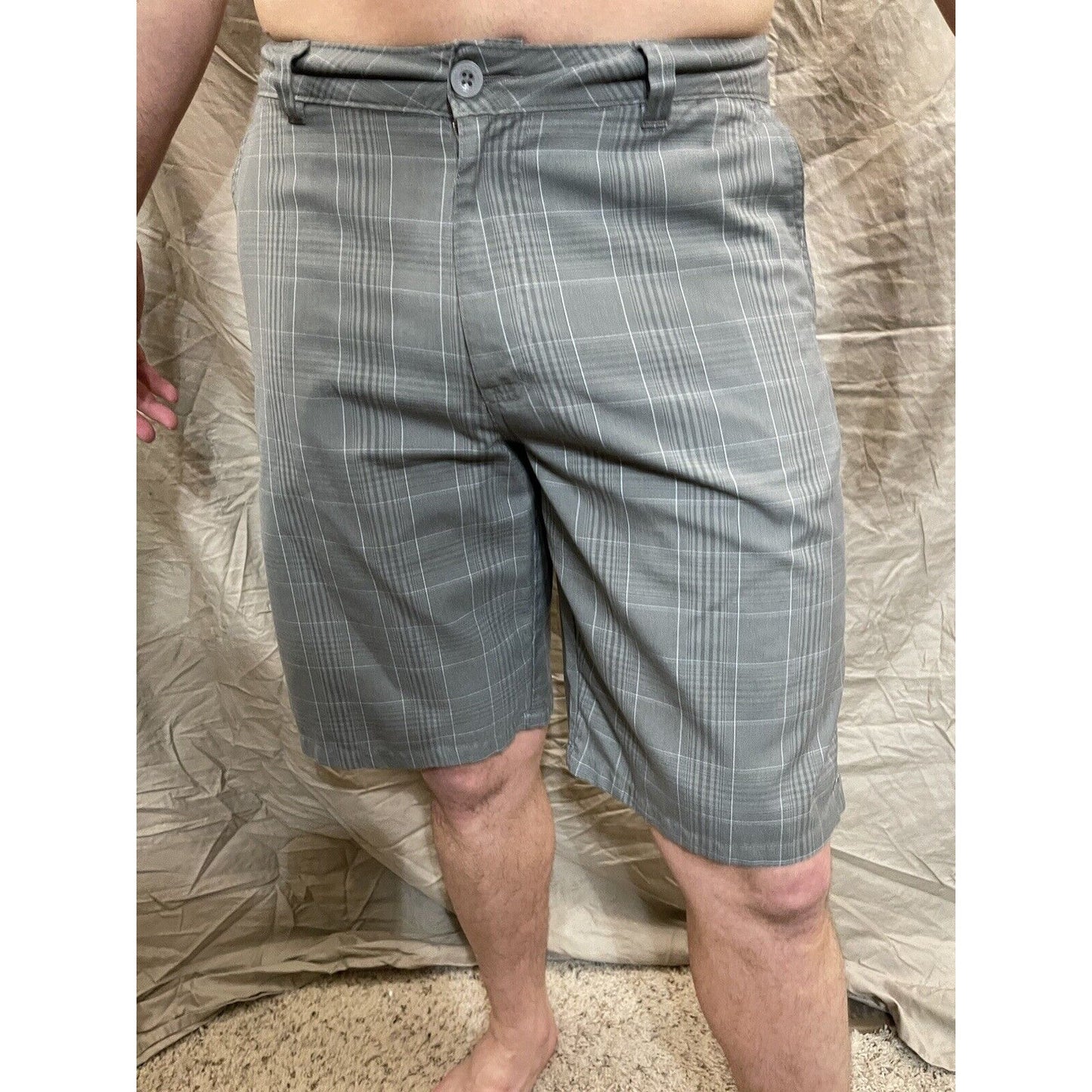O'Neill Men Chino Shorts Size 34 Gray Plaid Casual 4 Pockets Logo Embroidered
