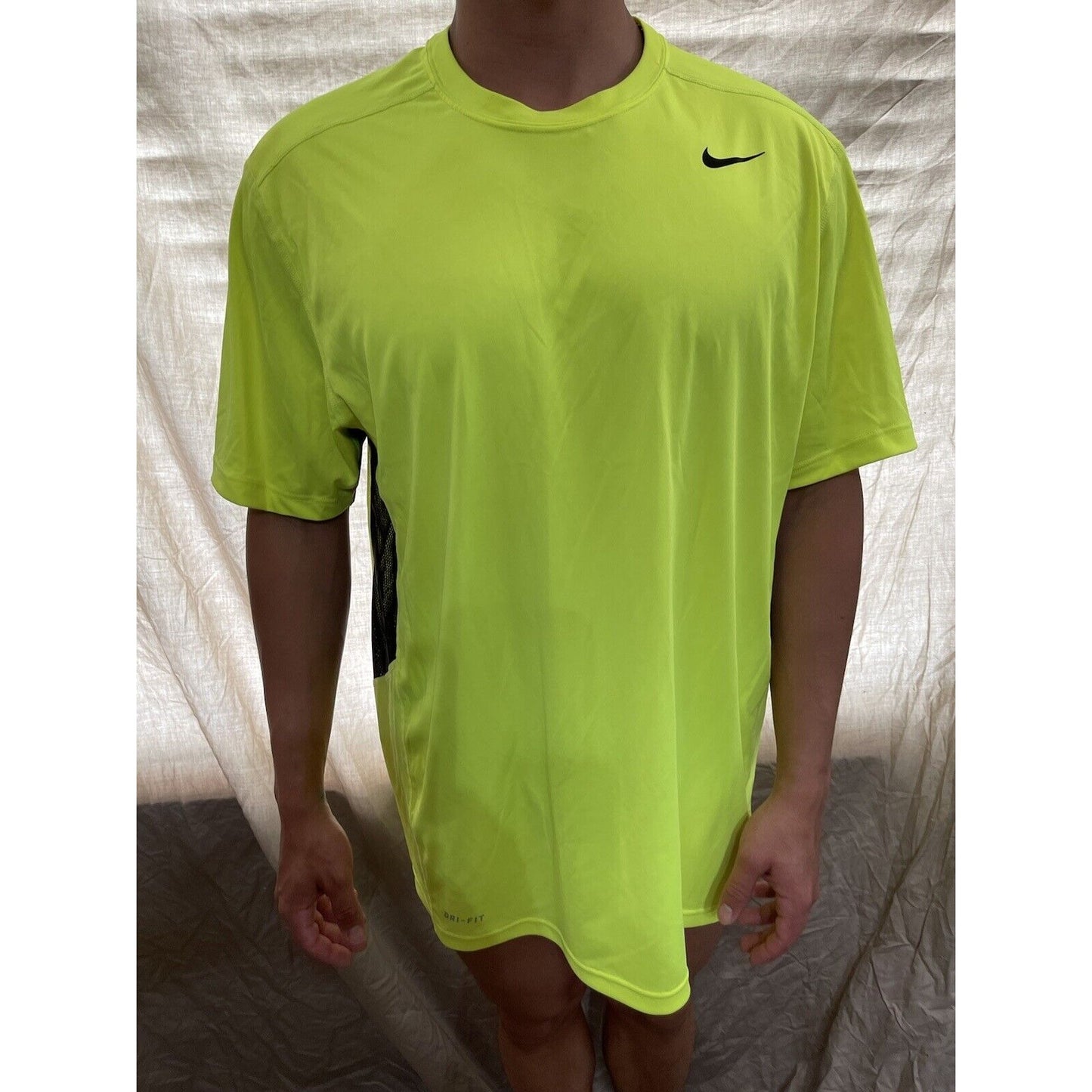 men's neon yellow dri-fit nike XL t-shirt athletic