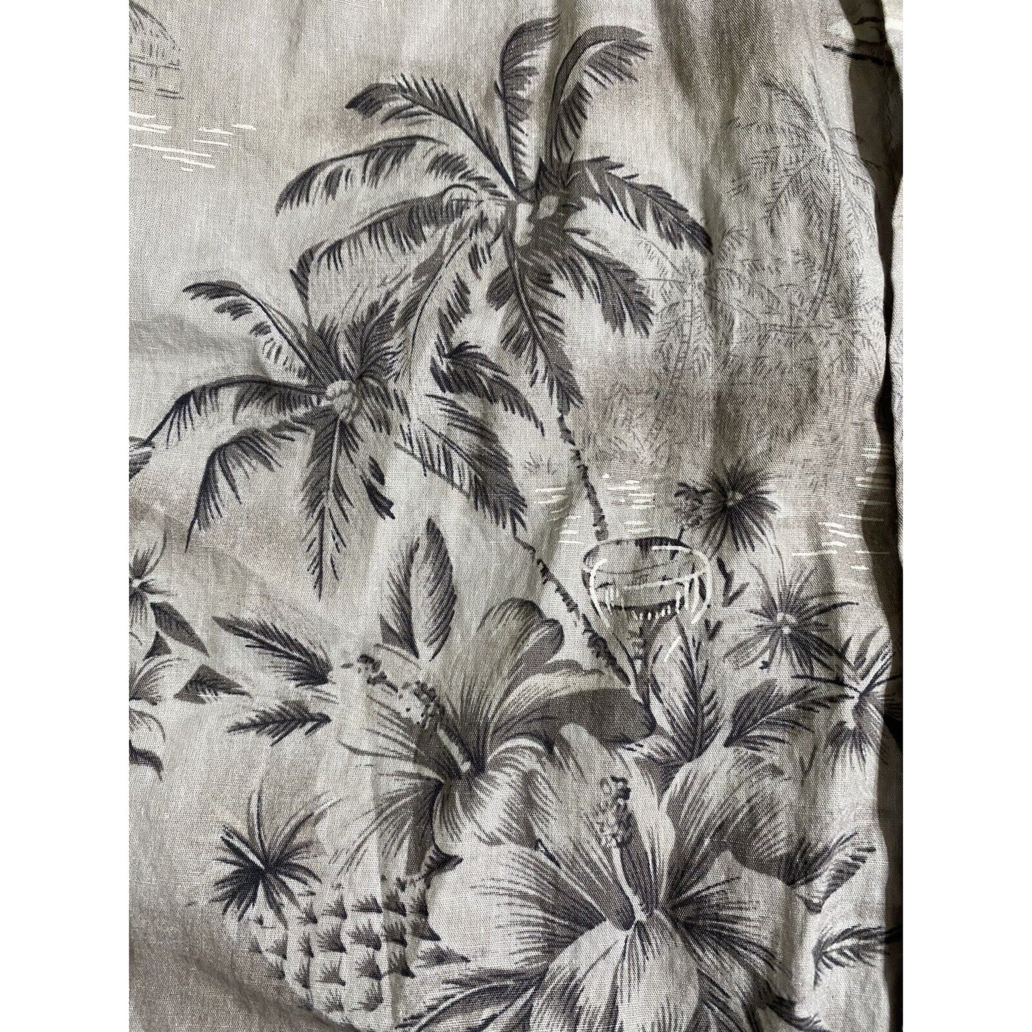 Hawk’s Bay USA XL Gray Tropical Island Prints Button-down Short Sleeves