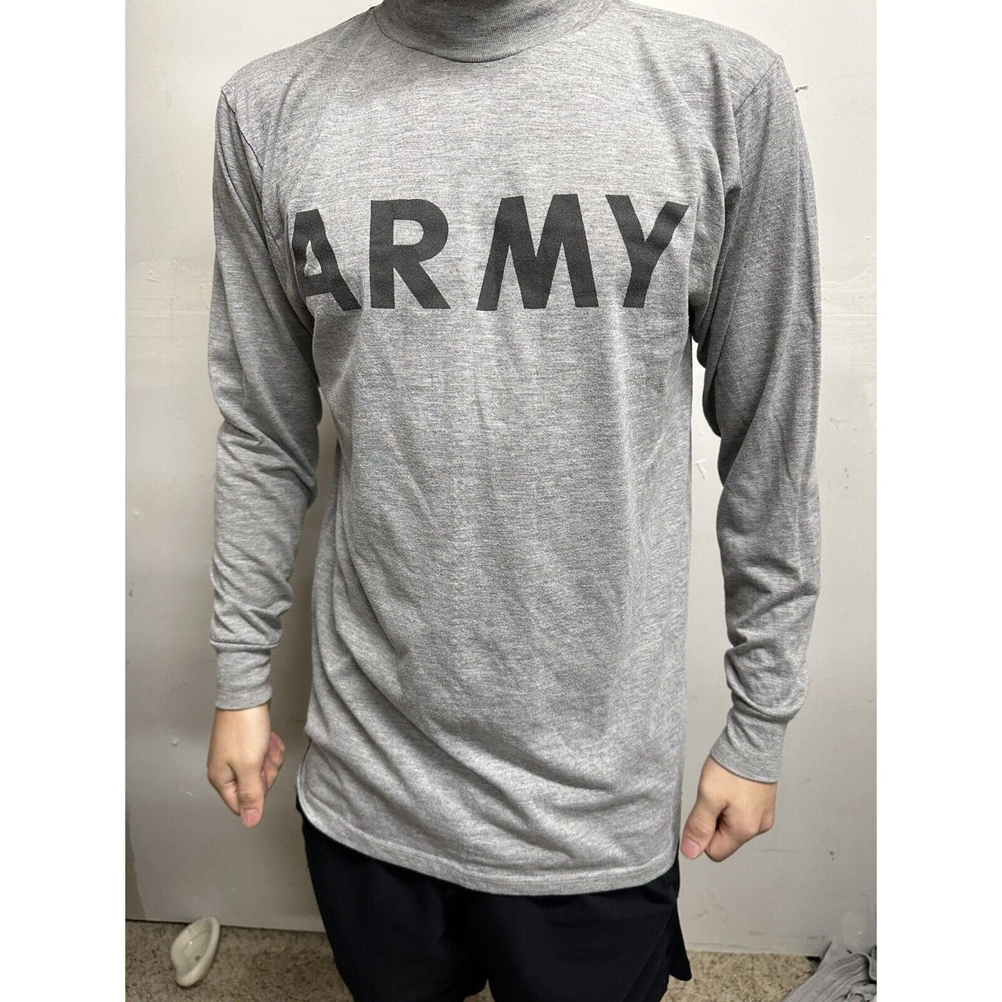 Men’s Army Pt Uniform Gray Small Long Sleeve