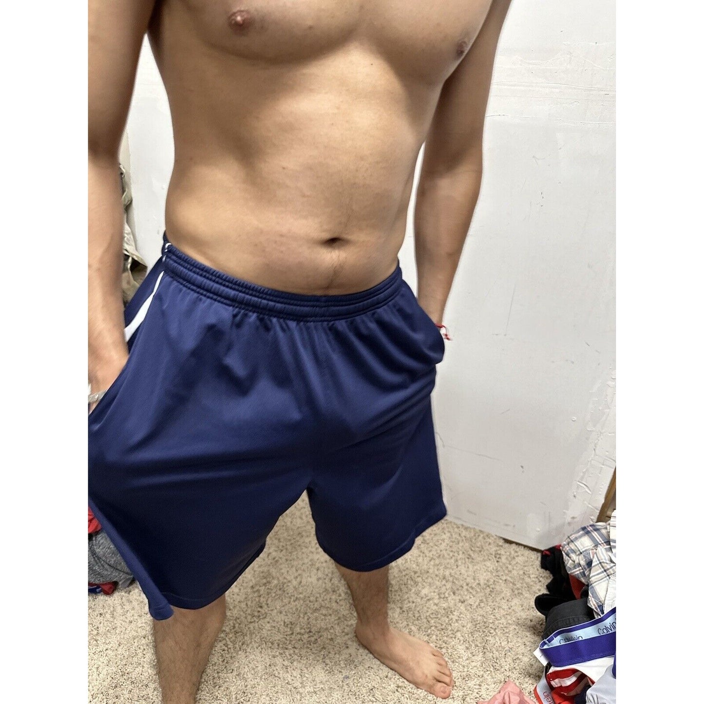 Men’s Dark Blue Large Under Armour Athletic Shorts With Pockets