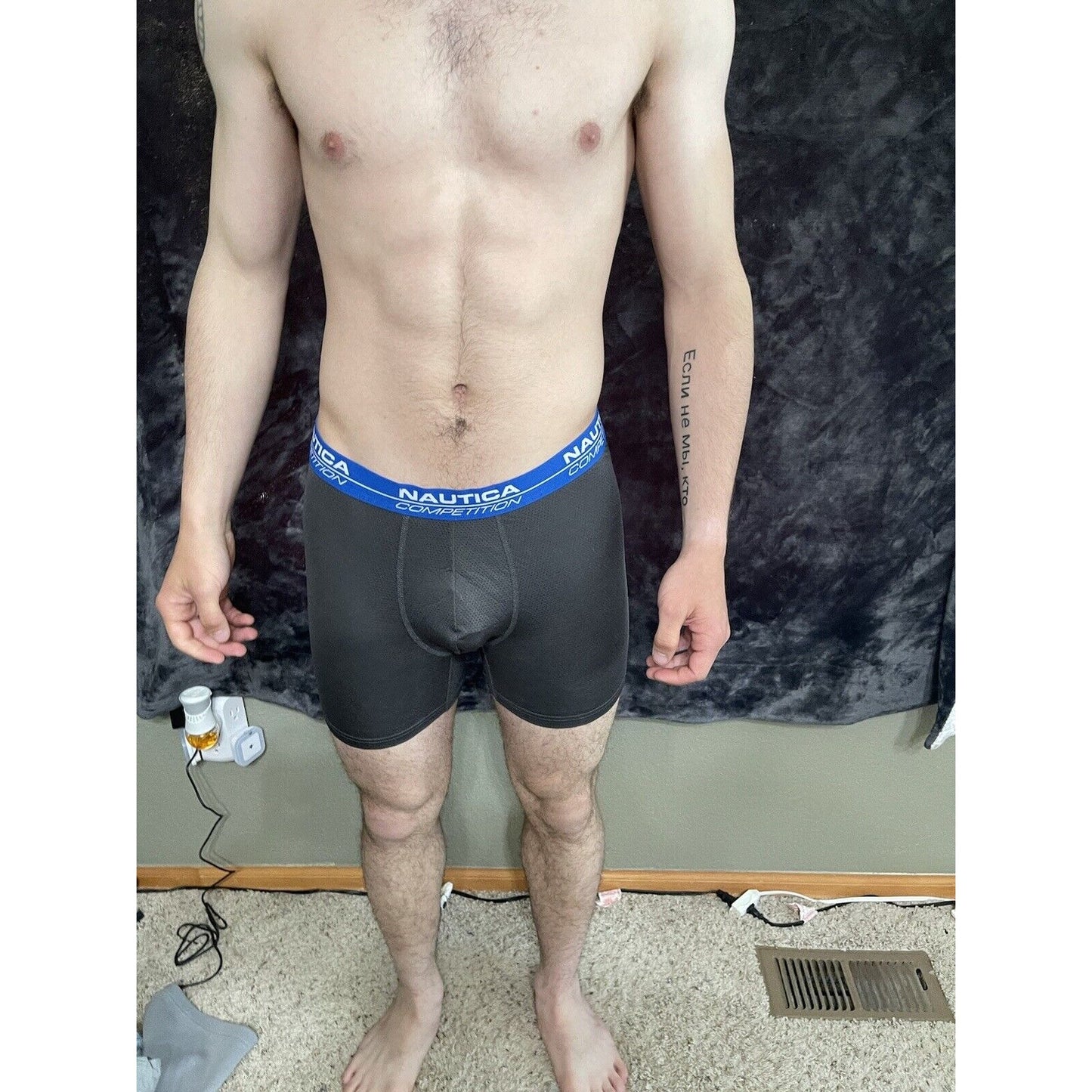 Men’s Large Dark Gray Nautica 7% Spandex Compression Shorts New