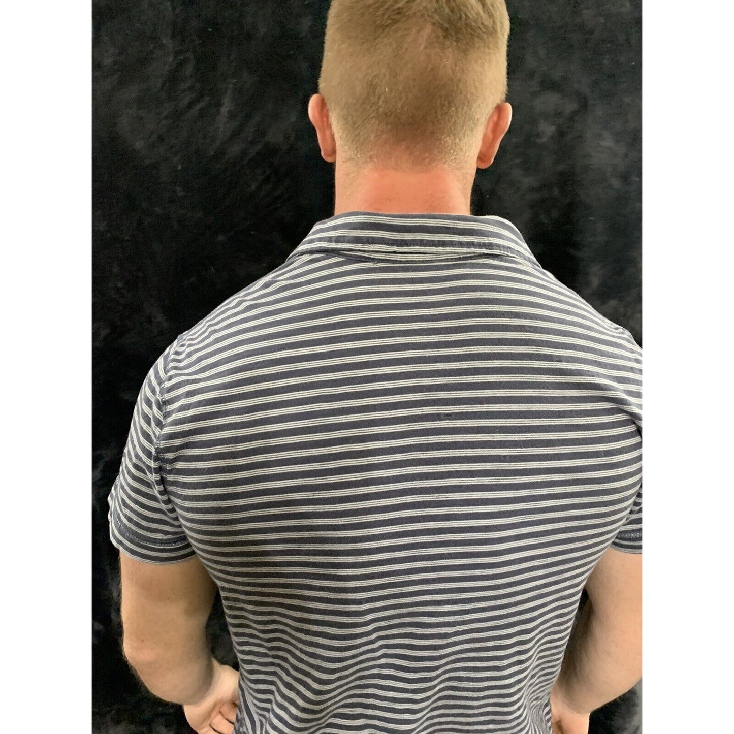 Men's Calvin Klein Jeans Short Sleeve T-Shirt Striped Size Large Black/Gray
