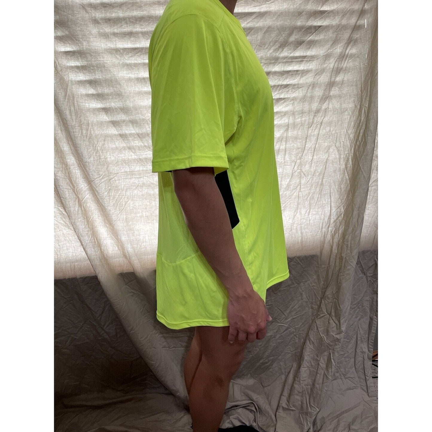 men's neon yellow dri-fit nike XL t-shirt athletic