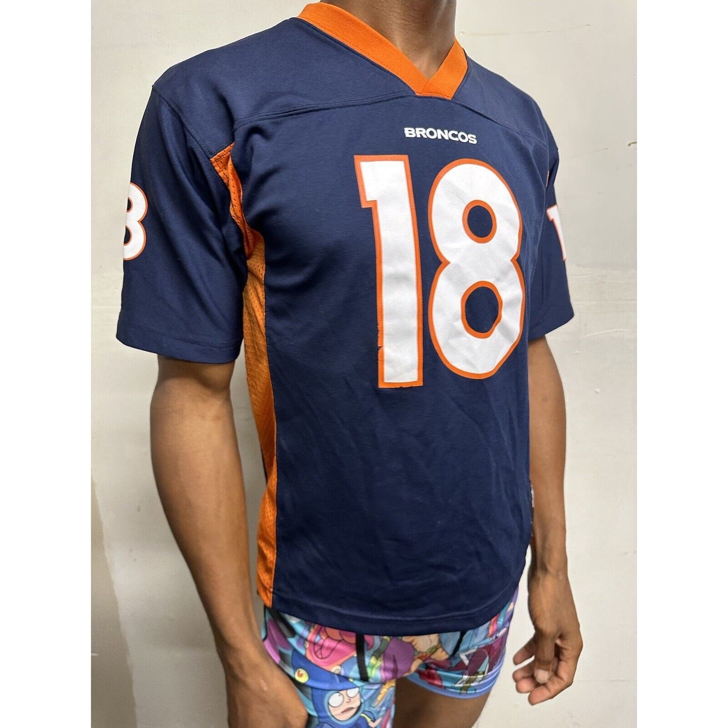 NFL Denver Broncos Peyton Manning 18 Kids Jersey Size Youth Large 14-16