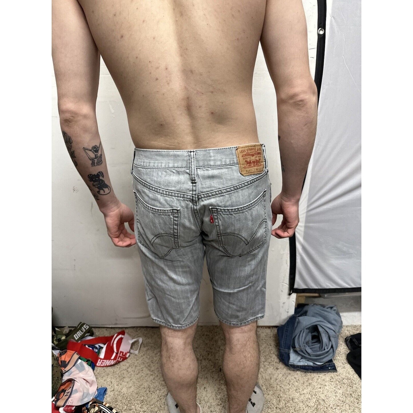 Men’s Gray Slim Straight Levi’s 514 Denim Shorts Size 32