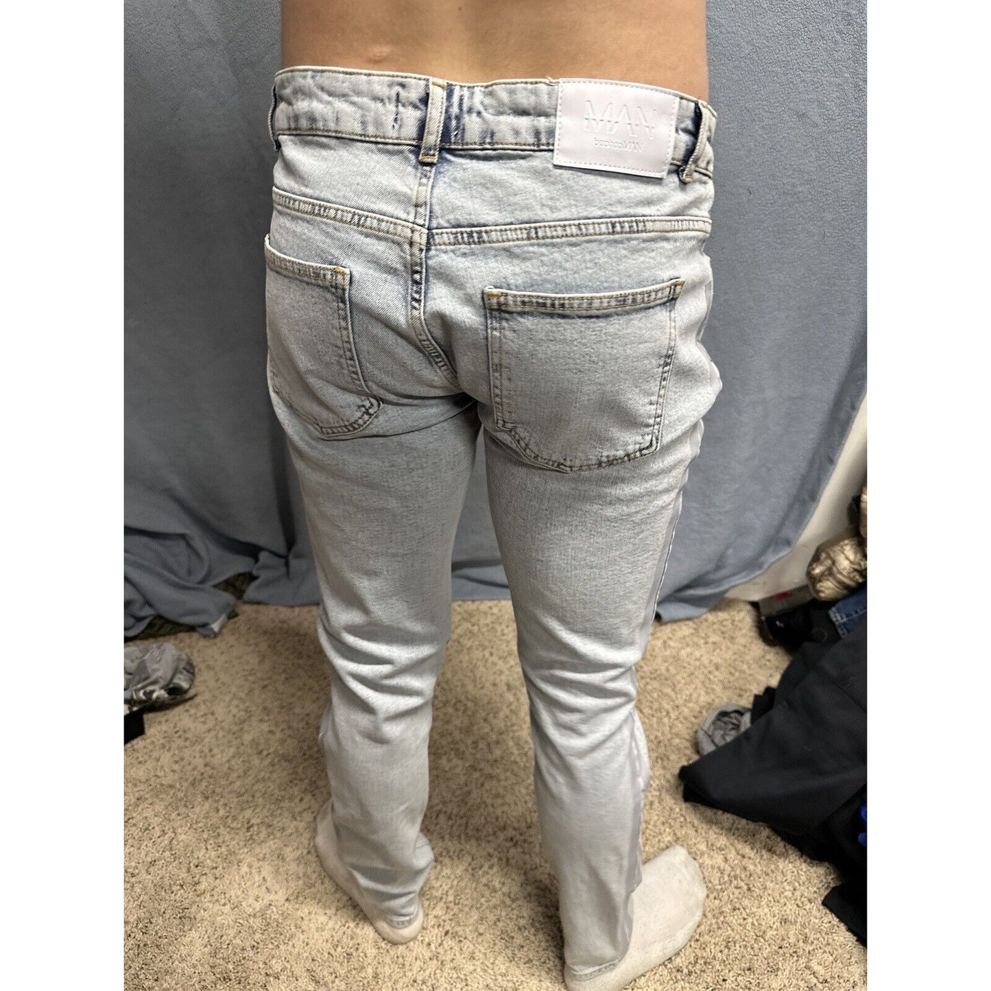 Men’s Light Blue Boohooman Size 34 Regular Jeans