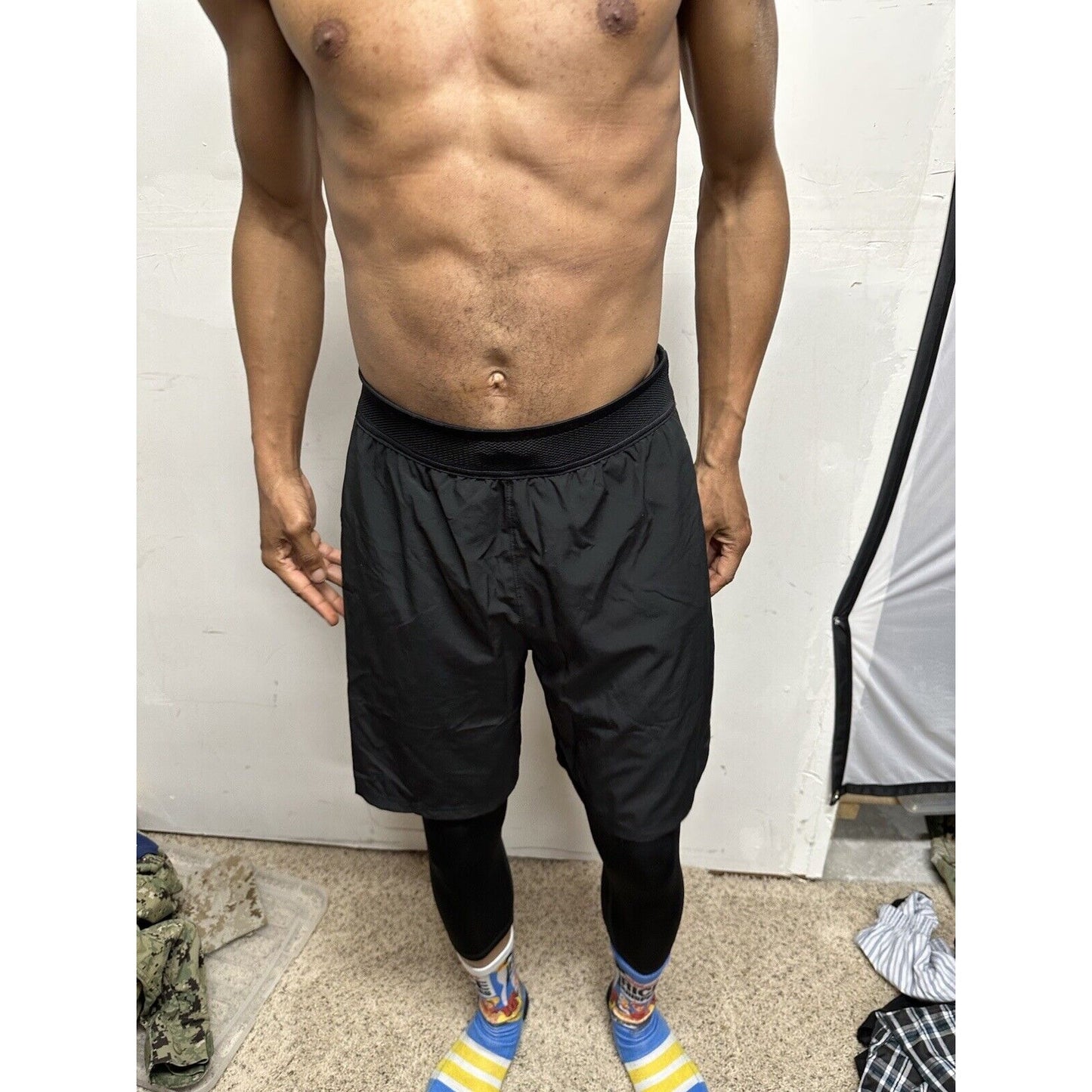 Men’s Russell Medium Training Fit Intellifresh Athletic Pants w/leggings