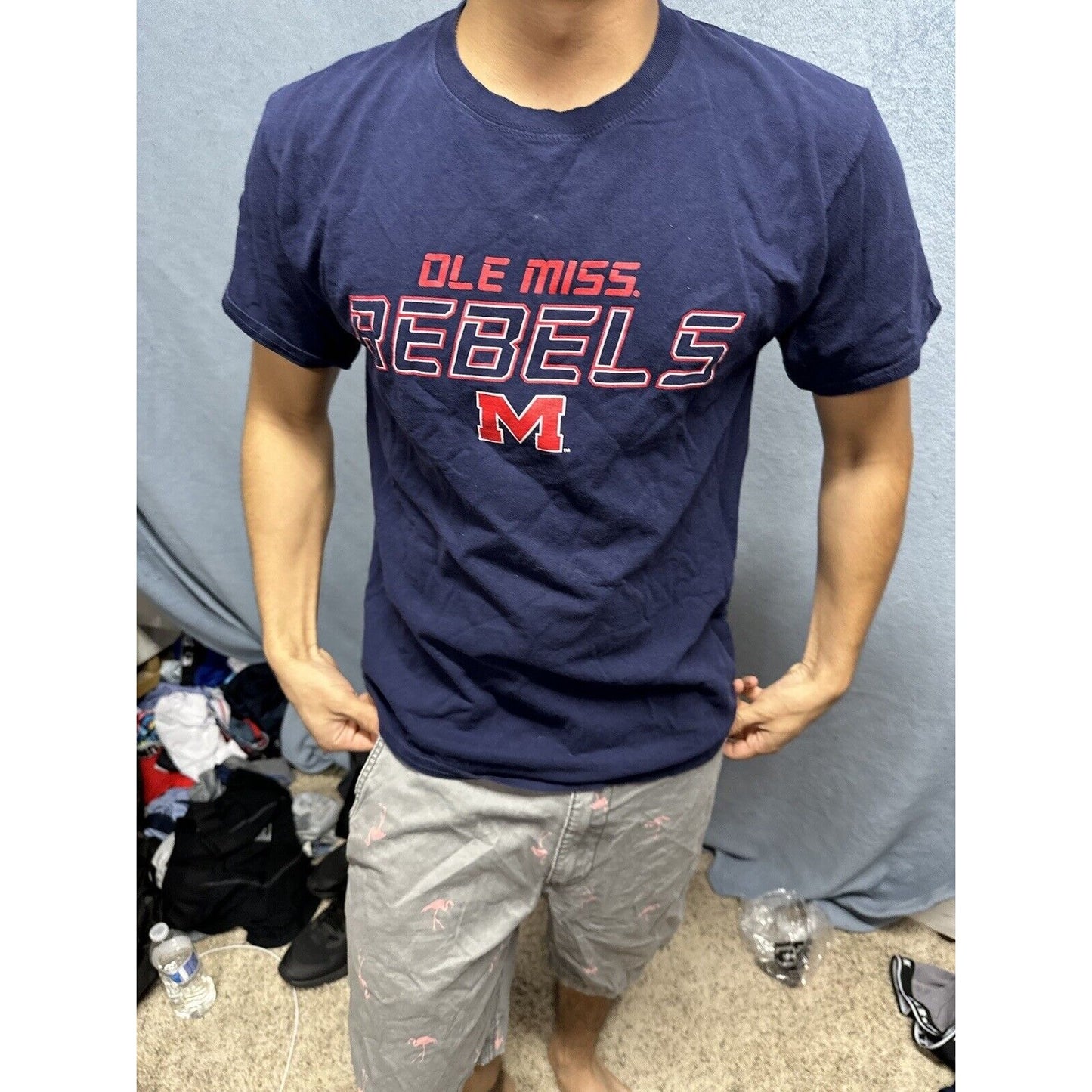 Men’s Dark Blue Ole Miss Rebels Medium Tshirt Short Sleeve