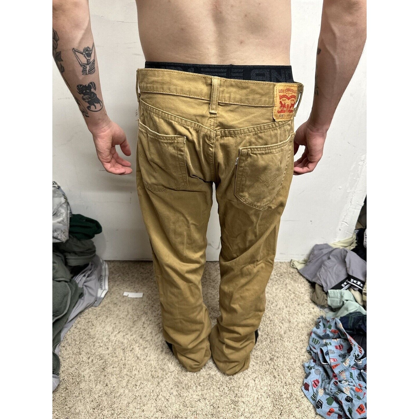 Men’s Levi’s 505 Khaki 34 X 34 Jeans Pants