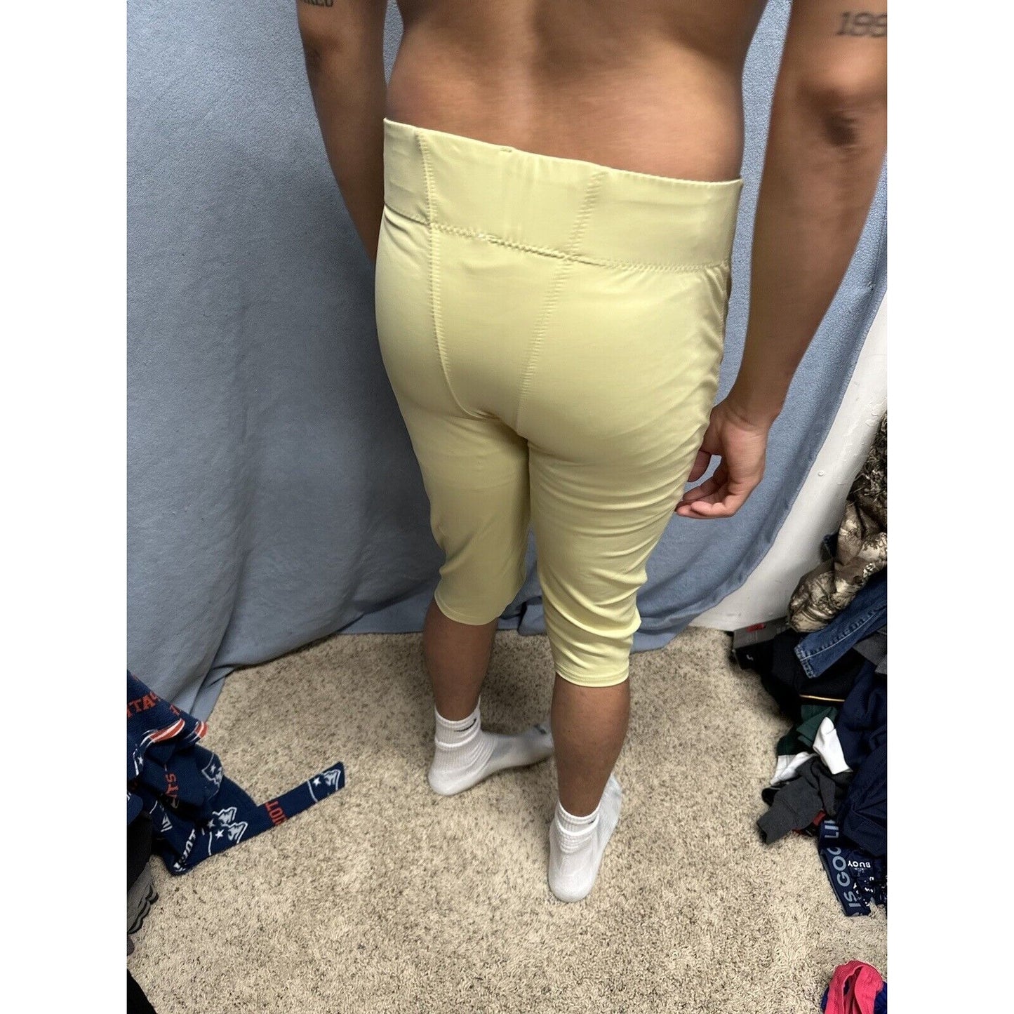 Men’s Gold Rawlings Football Pants Nylon And Spandex Size Large
