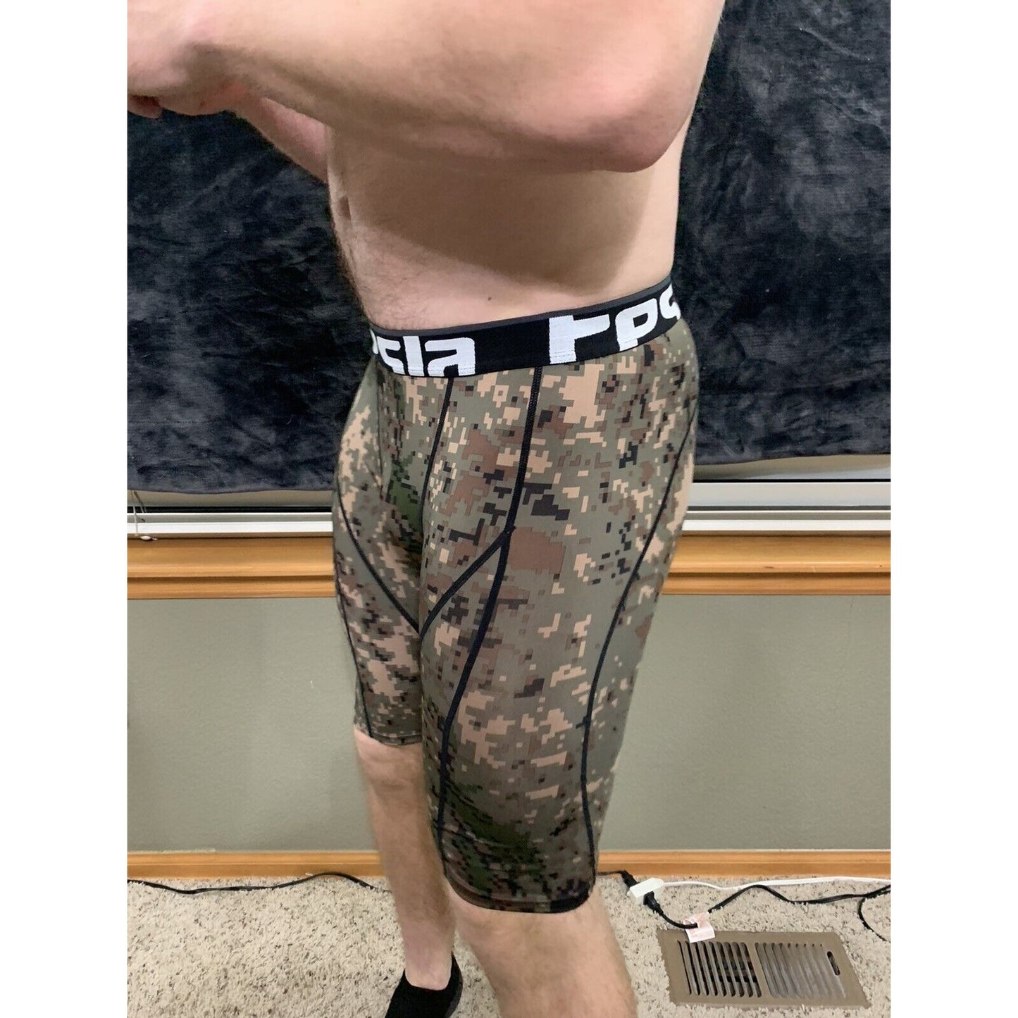 Men’s Tesla Camo XL Compression Shorts