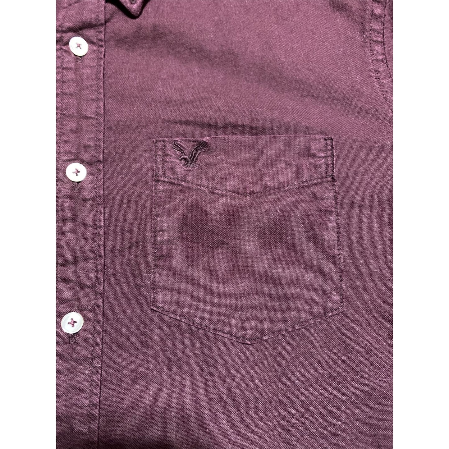 American Eagle Outfitters Men’s Medium Plum Button-down Classic Fit Long Sleeves