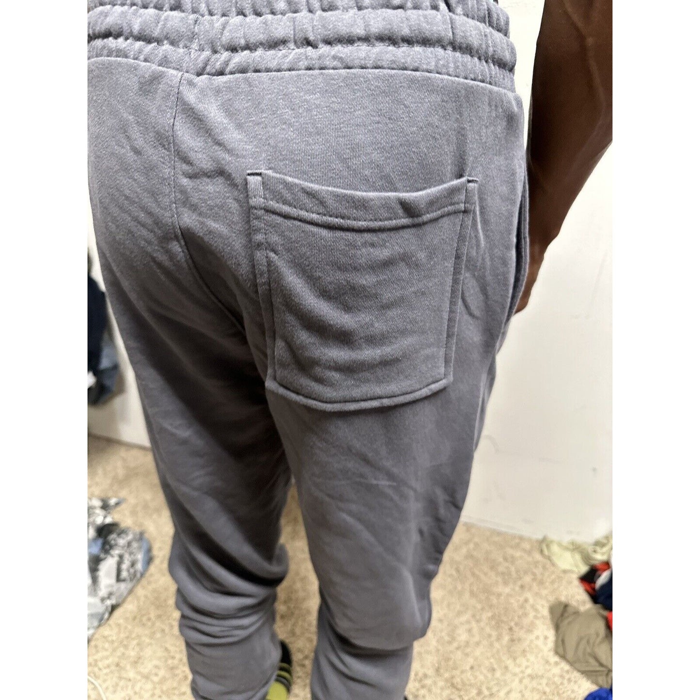 Mens Gray Jogger Sweatpants Size Small 28-30 NEW