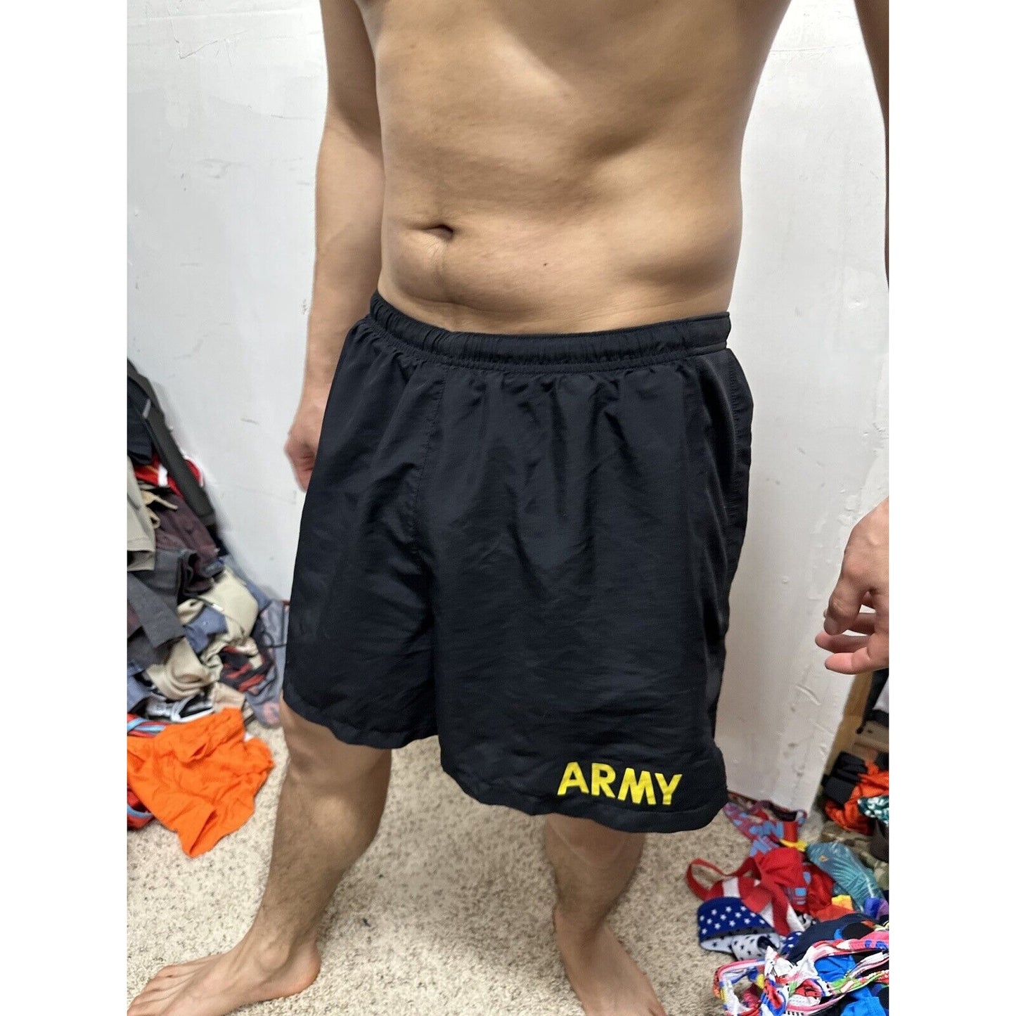 Men’s Us Army Pt Workout Uniform Black Shorts Medium