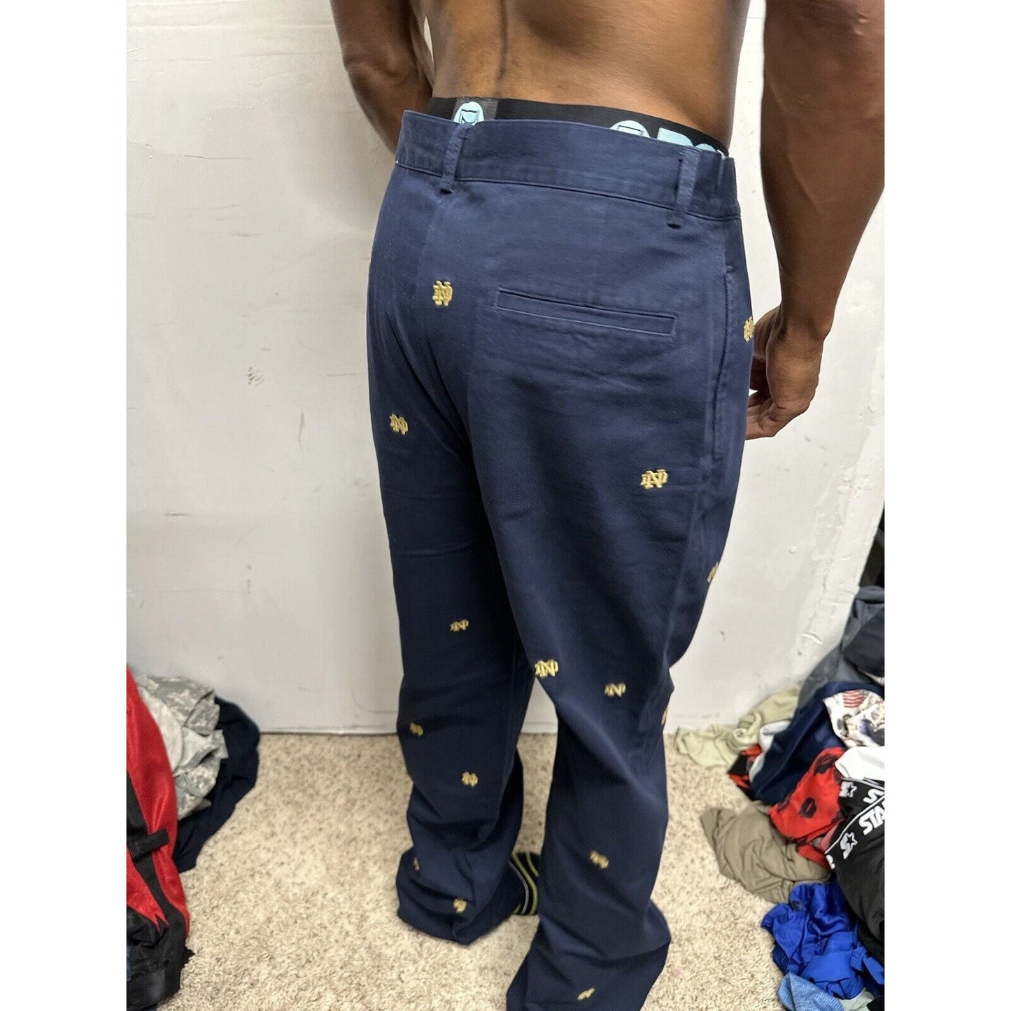 Men’s Notre Dame Size 32 Campus Chinos Pants Navy Blue