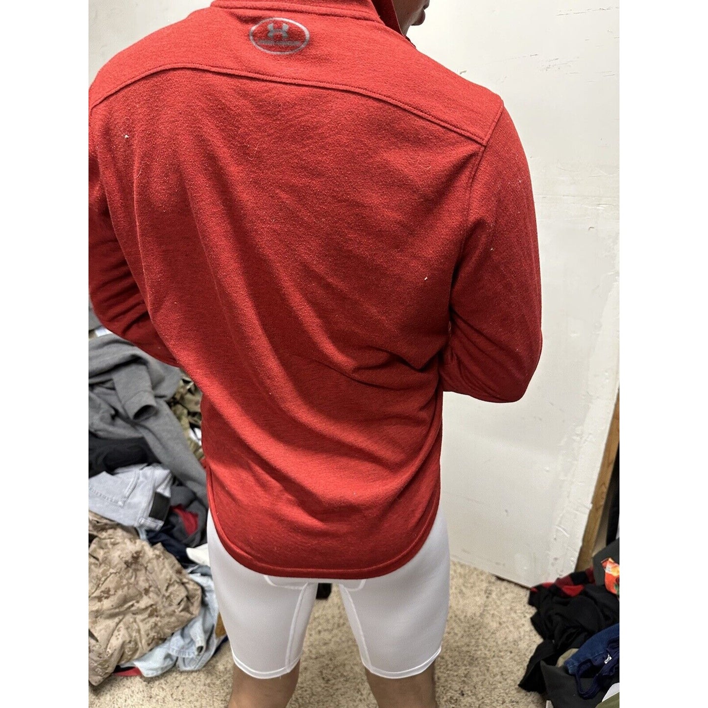 Men’s Red Loose Medium Under Armour 1/4 Zip Pull Over