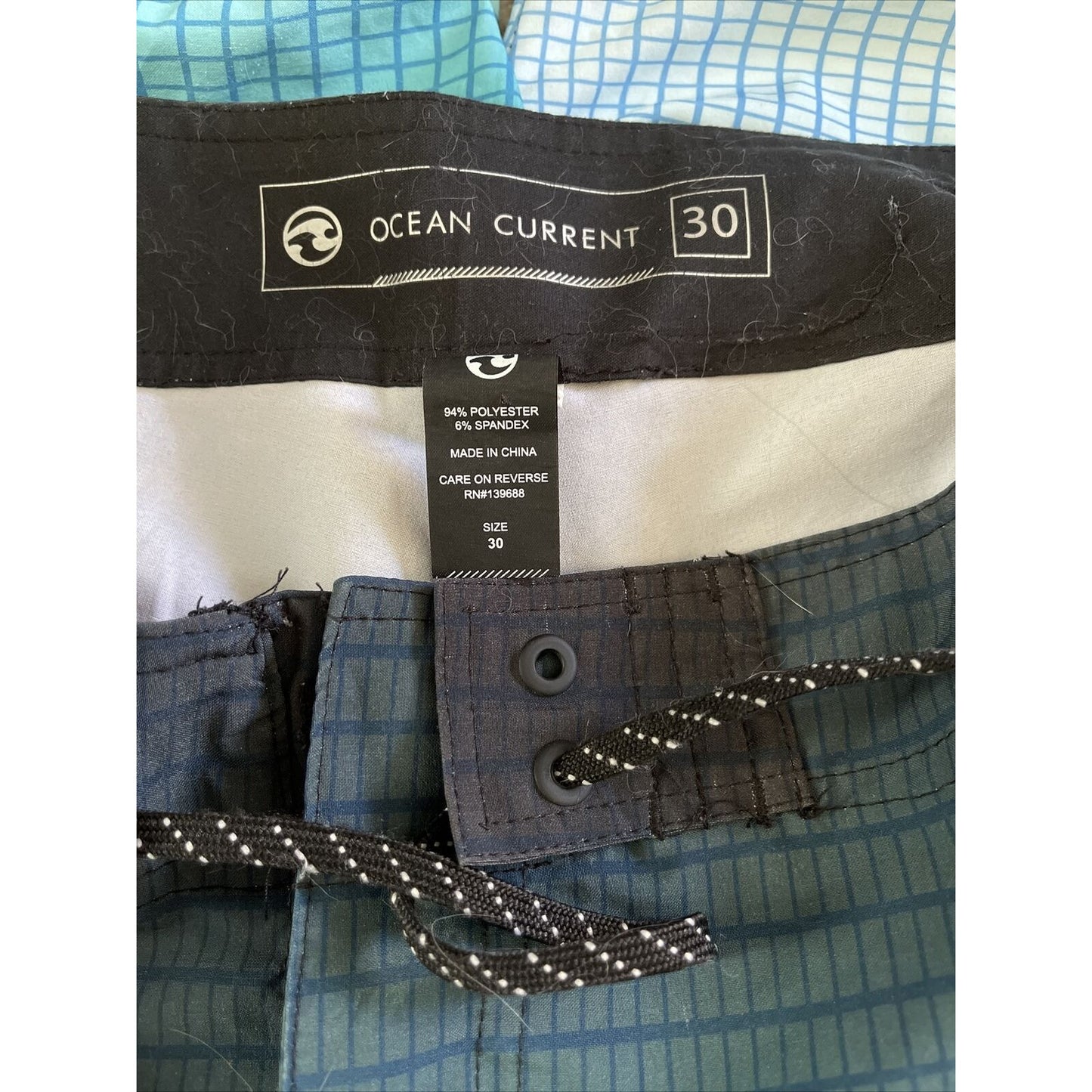 Ocean Current Turquoise Men’s Size 30 Board shorts