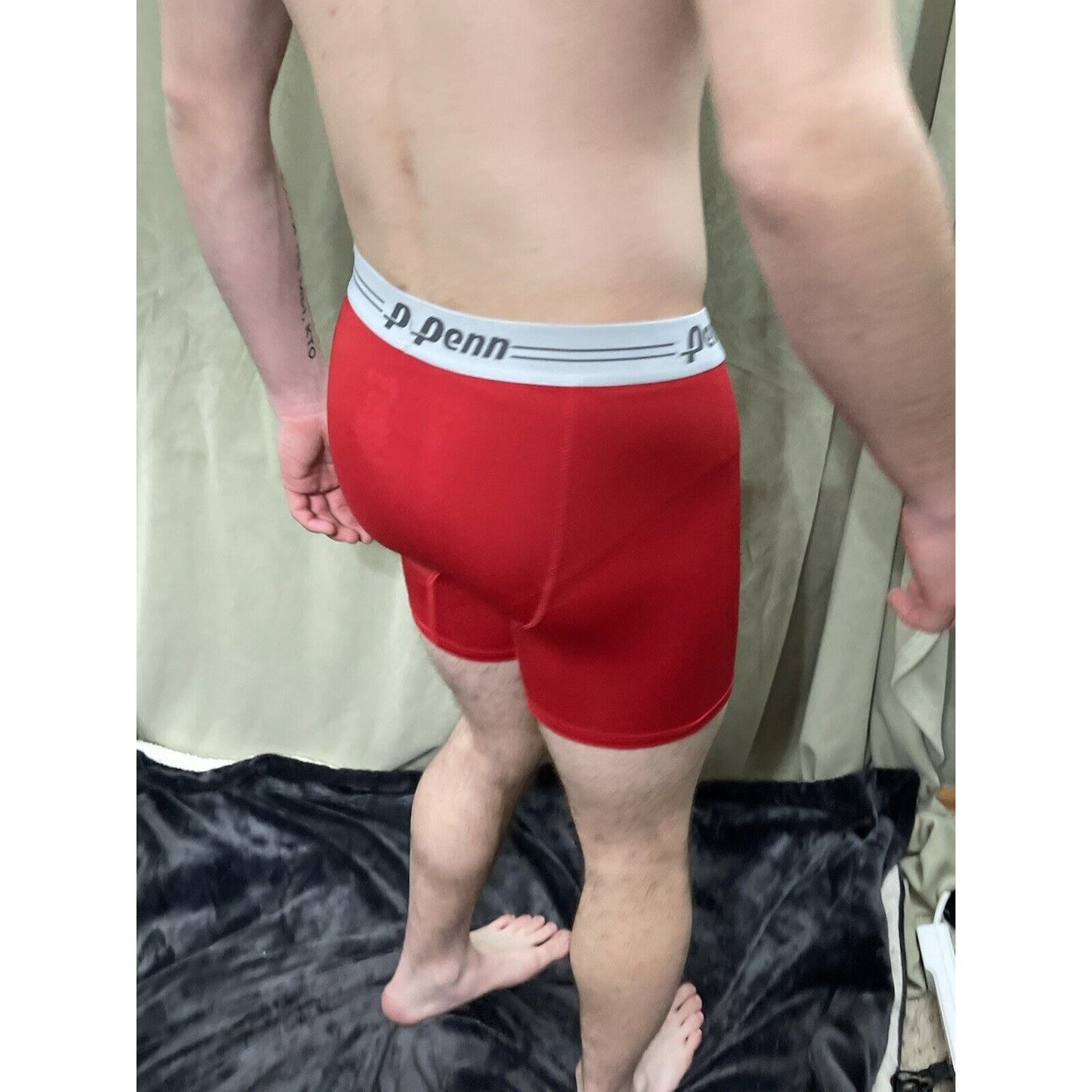 Men’s Red Penn Compression Shorts Medium 10% Spandex