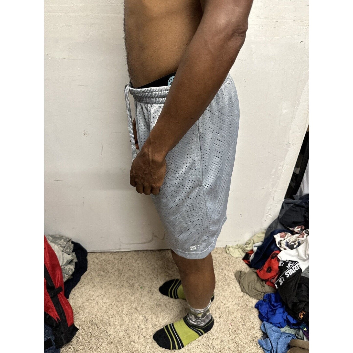 Men’s Gray Starter Medium Athletic Shorts With Pockets