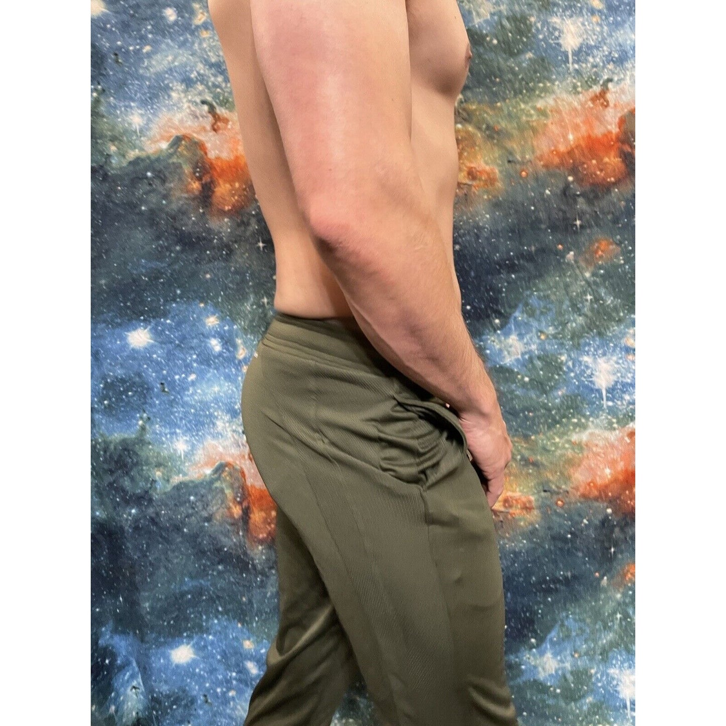 Men’s Small Athletic Works Olive Green Sweat pants workout pants Size 28-30