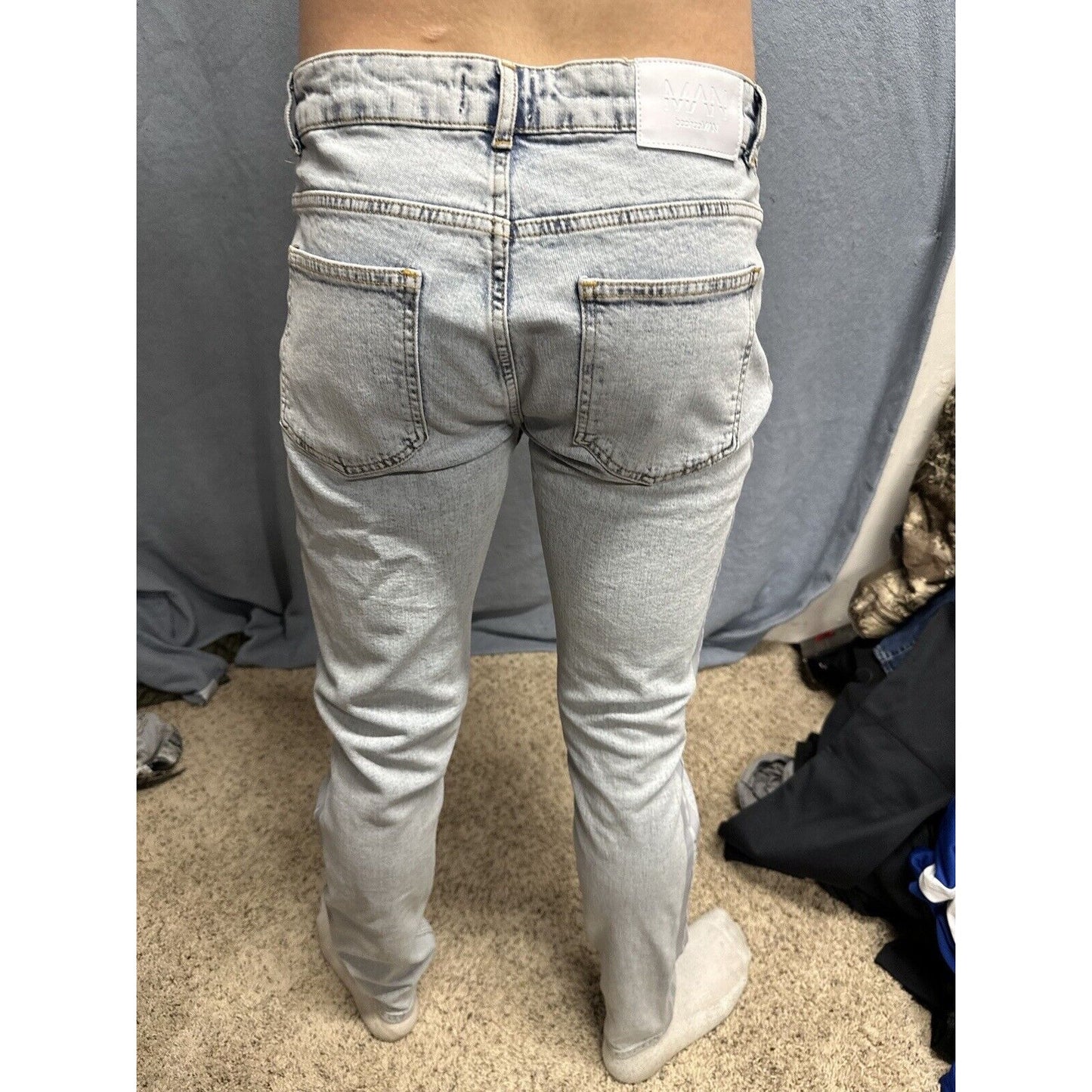 Men’s Light Blue Boohooman Size 34 Regular Jeans