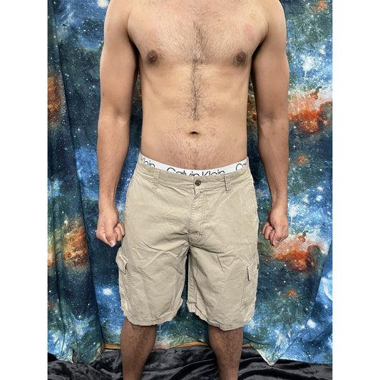 Men’s Khaki Alpine Design Size 36 Cargo Shorts