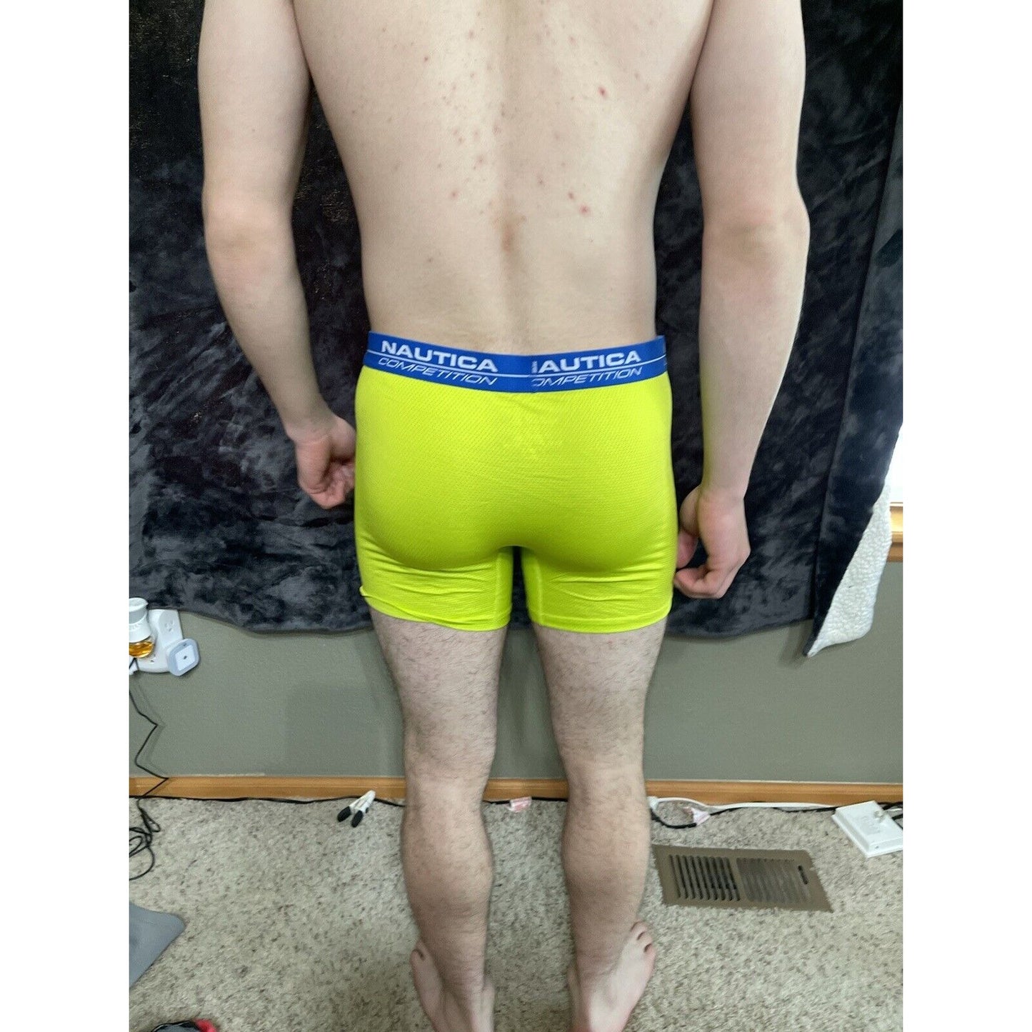Men’s Large Neon Yellow Nautica 7% Spandex Compression Shorts New