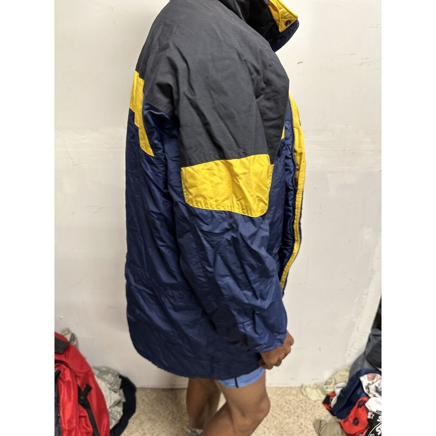 Men’s Large Columbia Sportwear Snow Jacket Black Navy Blue Full Zip