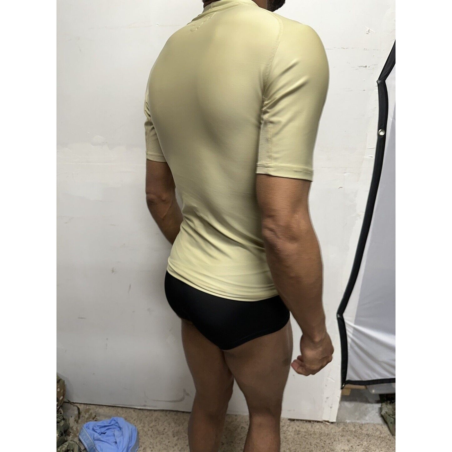 Men’s Military Tan 5.11 Tactical Series Medium 20% Spandex muscle shirt